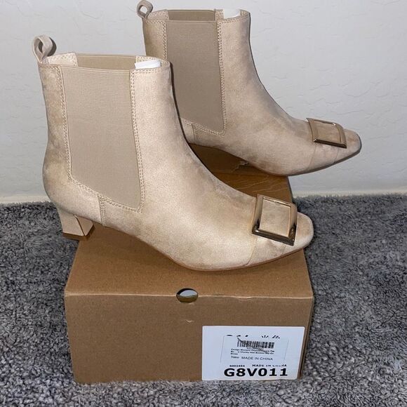 CoutGo Womens Chealsea Square Chunky Heel Booties Slip On Beige Size 5 - Picture 3 of 8